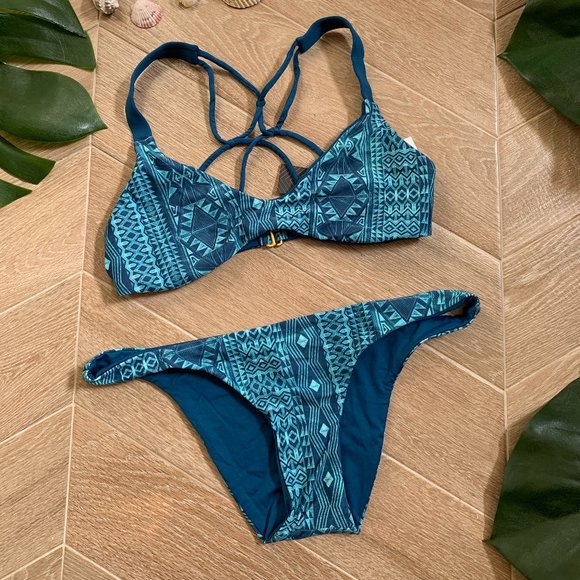 Oasis Luna Stripe Bikini - Picture 1 of 2